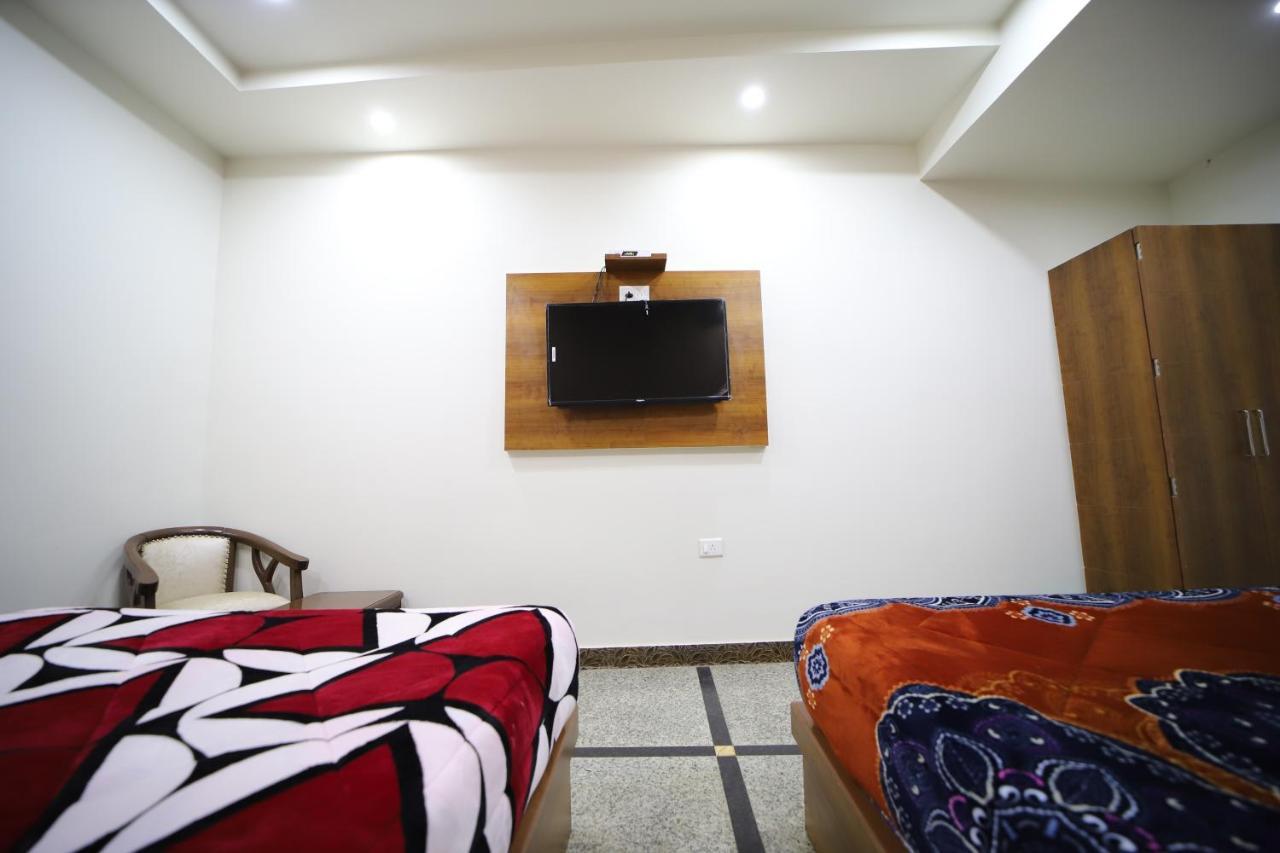 Hotel Royal Phoenix 아그라 외부 사진