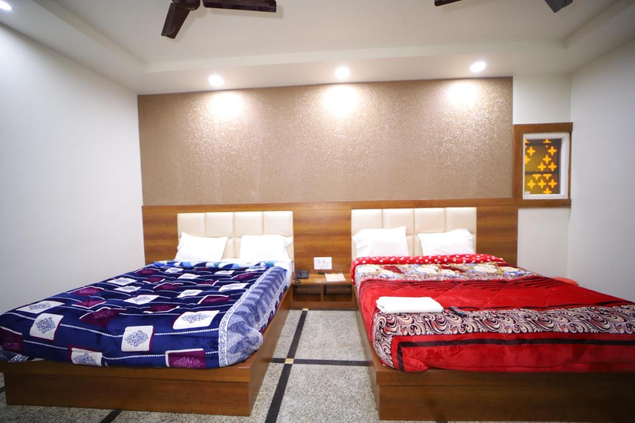 Hotel Royal Phoenix 아그라 외부 사진